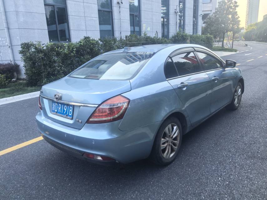 GEELY Emgrand 2014 #9 GEELY Emgrand 2014 car image #9