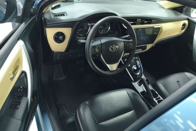 Toyota Corolla 2018 #16 Toyota Corolla 2018 car image #16