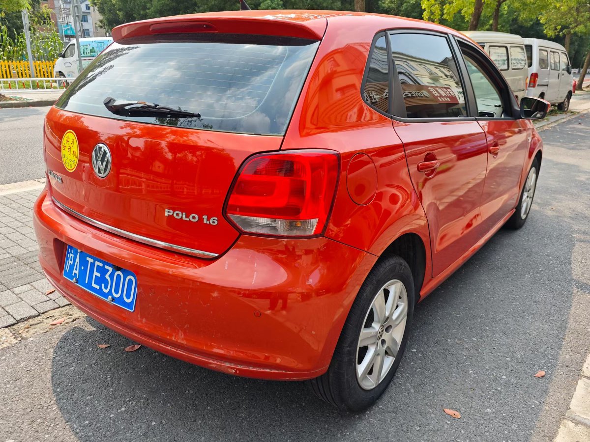 Volkswagen Polo 2011 #8 Volkswagen Polo 2011 car image #8