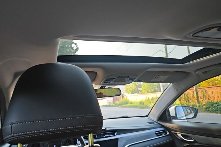 GEELY Emgrand 2021 #18 GEELY Emgrand 2021 car image #18