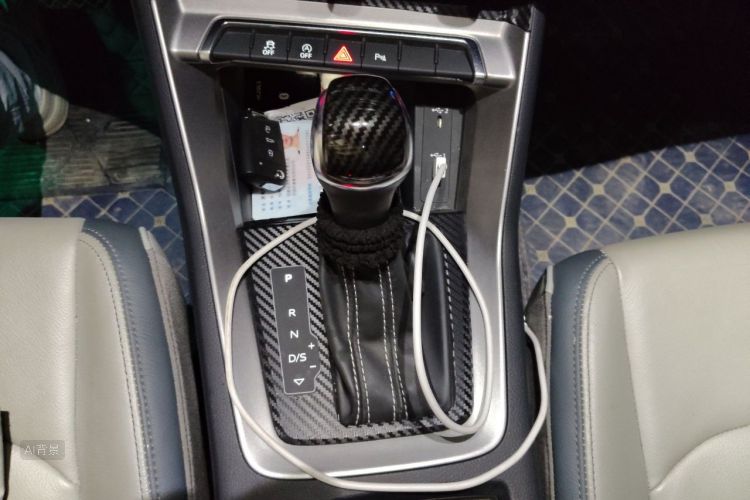 Audi Q3 2019 immagine di auto #16