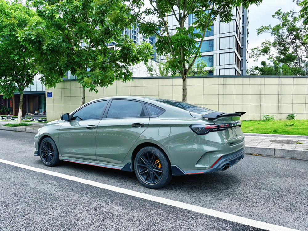 GEELY Binray 2022 car image #4