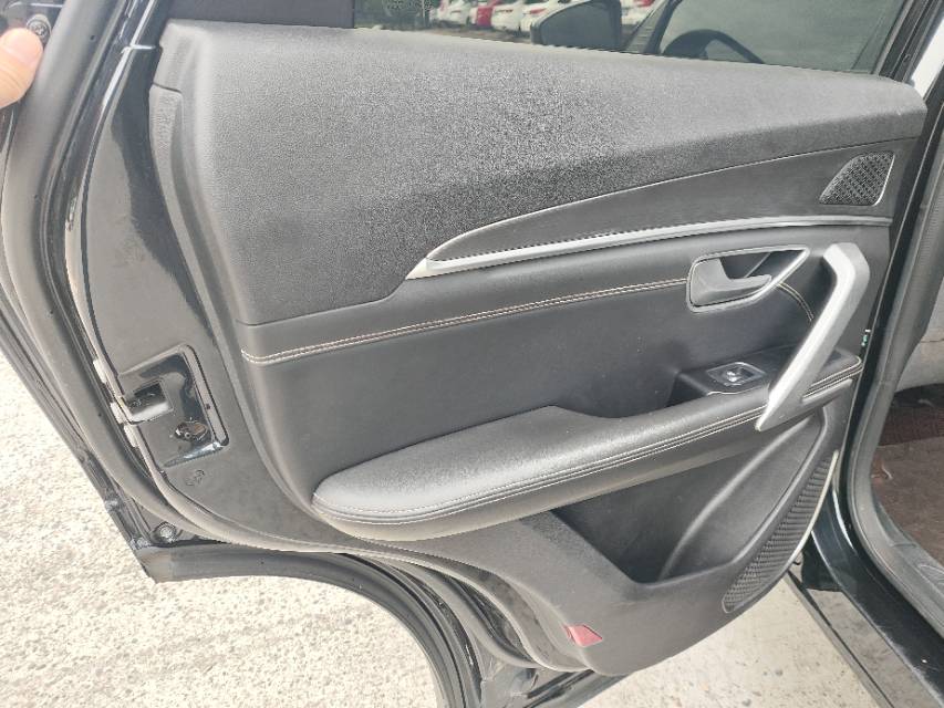 Jetour X70 PLUS 2022 car image #9