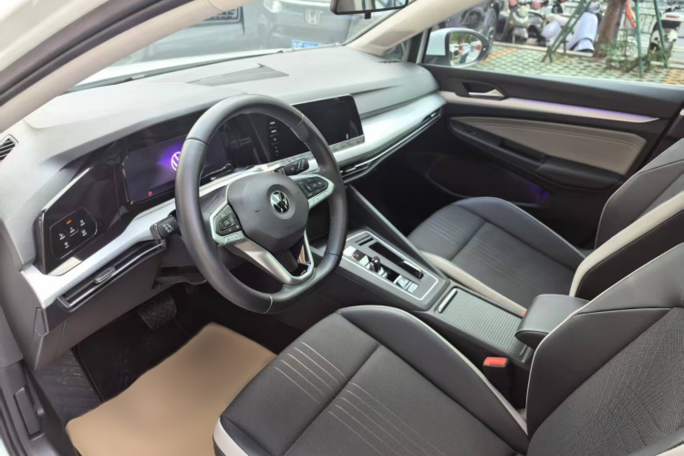 Volkswagen Golf 2021 immagine di auto #11