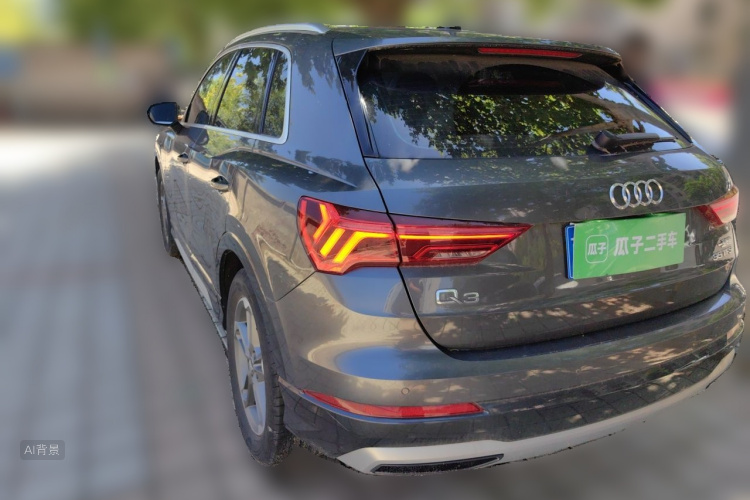 Audi Q3 2021 car image #5