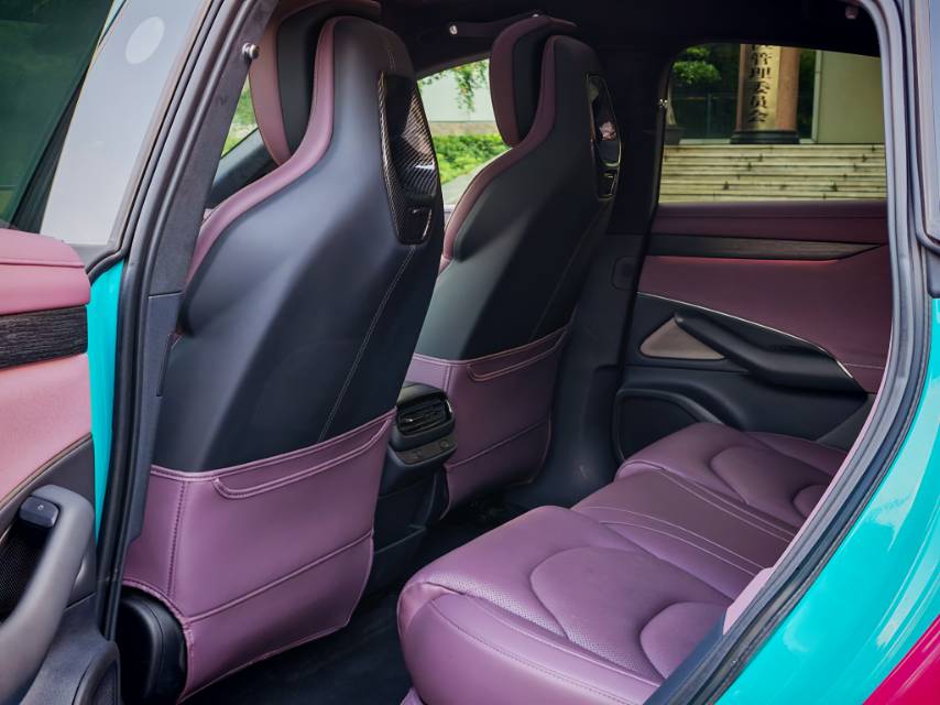 MI SU7 2025 imagen de coche #7