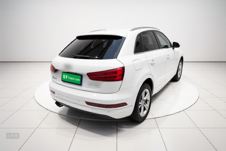 Audi Q3 2018 car image #7