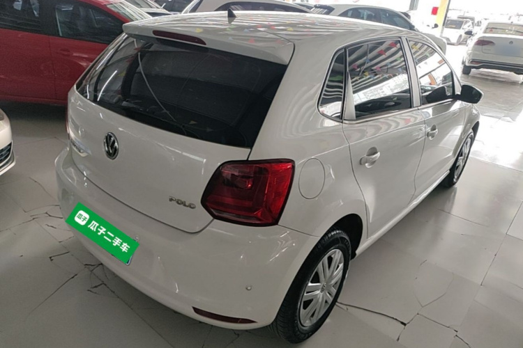 Volkswagen Polo 2017 car image #7