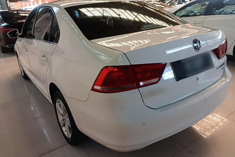 Volkswagen Santana 2016 car image #5