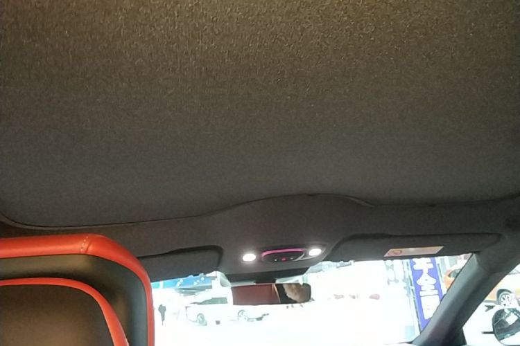 MI SU7 2024 immagine di auto #18