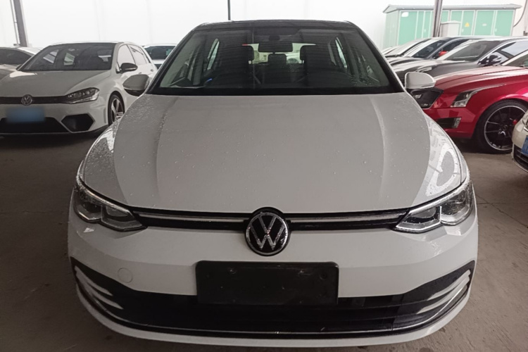 Volkswagen Golf 2024 car image #3