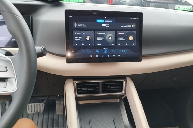 BYD YuanUP 2024 #13 BYD YuanUP 2024 صورة سيارة #13