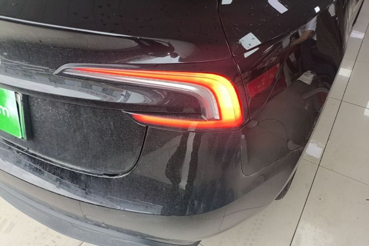 Tesla Model 3 2025 immagine di auto #8