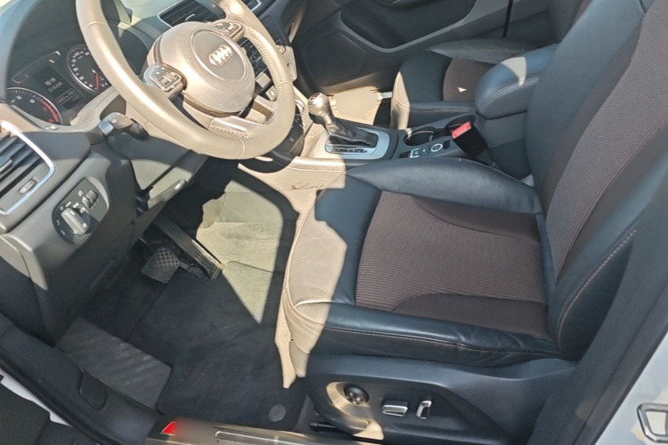Audi Q3 2017 صورة سيارة #15