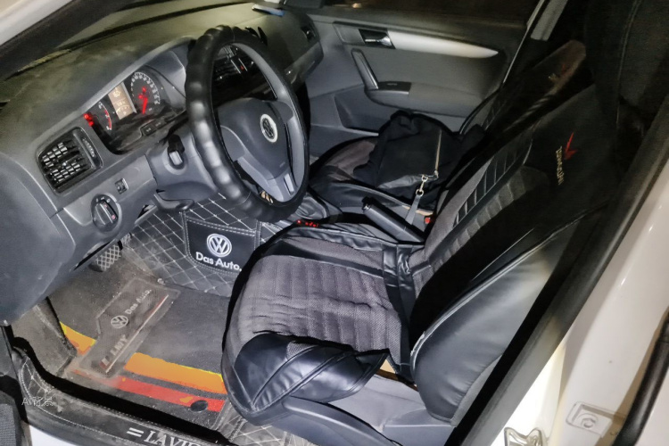 Volkswagen Lavida 2016 car image #17