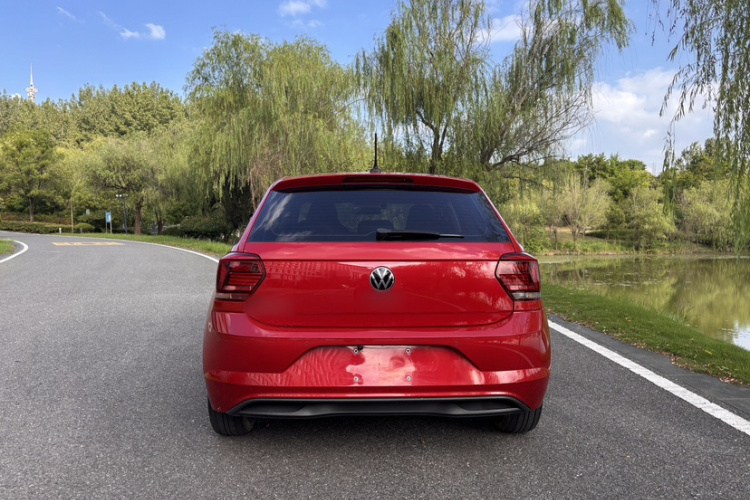 Volkswagen Polo 2021 car image #5