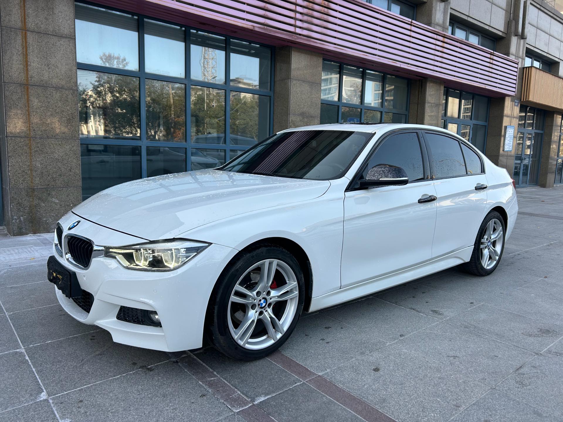 BMW 3 Series 2017 BMW 3 Series 2017 car image