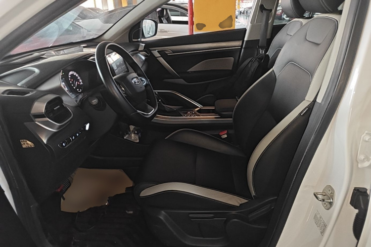 GEELY Coolray 2020 #15 GEELY Coolray 2020 car image #15