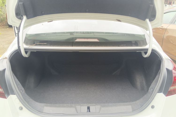 GEELY Emgrand 2021 car image #19