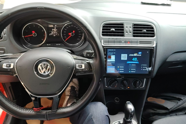 Volkswagen Polo 2017 #11 Volkswagen Polo 2017 car image #11
