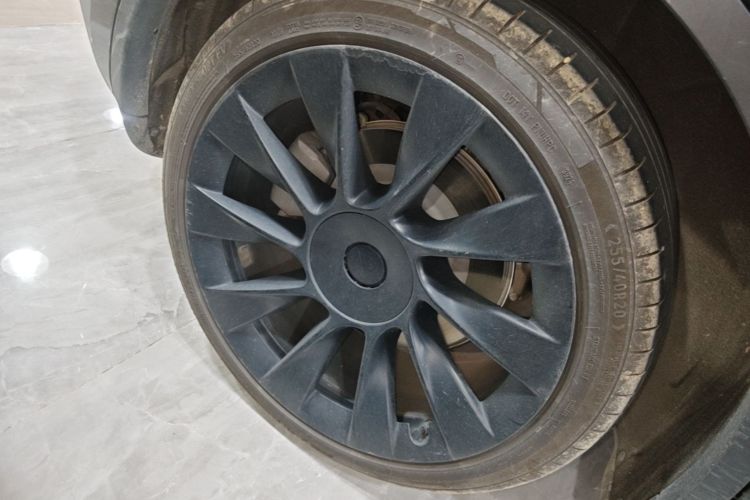 Tesla Model Y 2021 #10 Tesla Model Y 2021 car image #10