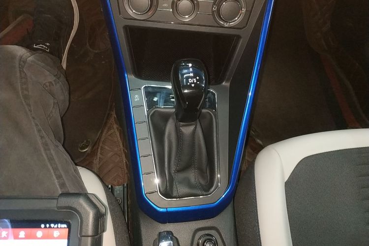 Volkswagen Polo 2021 car image #14