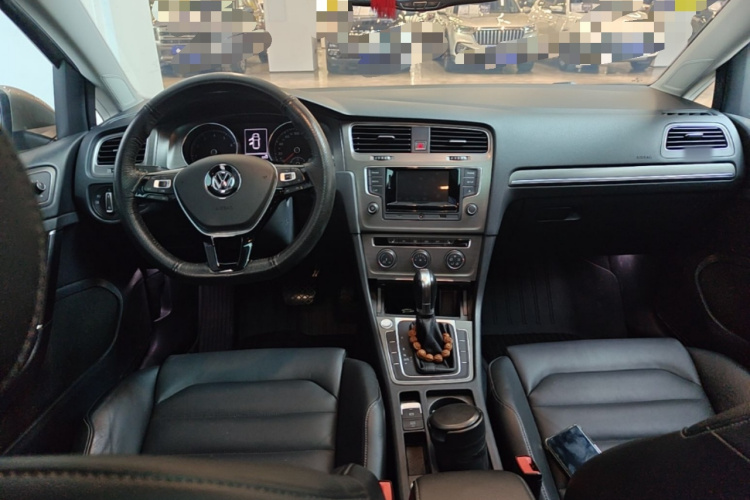 Volkswagen Golf 2015 car image #10