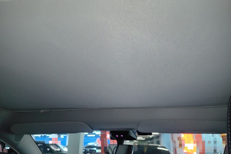 Tesla Model Y 2022 car image #18