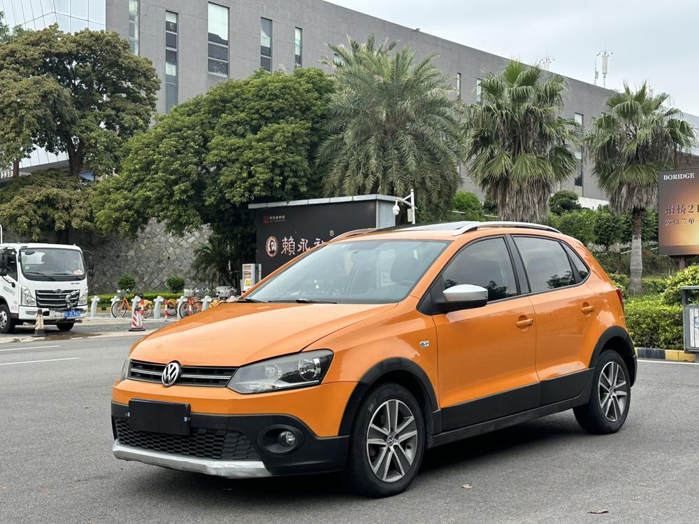 Volkswagen Polo 2012 Volkswagen Polo 2012 car image