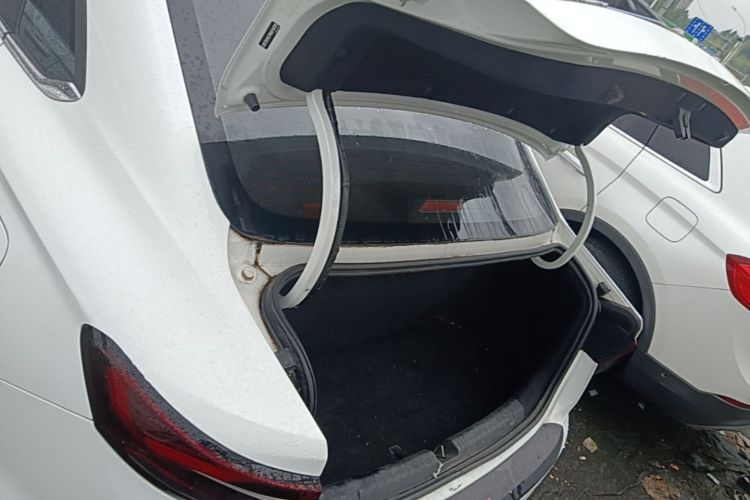 GEELY Emgrand 2022 #19 GEELY Emgrand 2022 car image #19