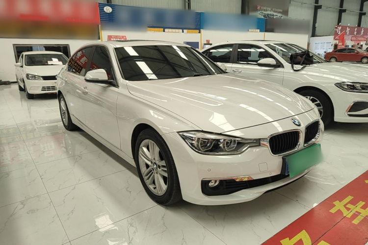 BMW 3 Series 2017 #4 BMW 3 Series 2017 car image #4