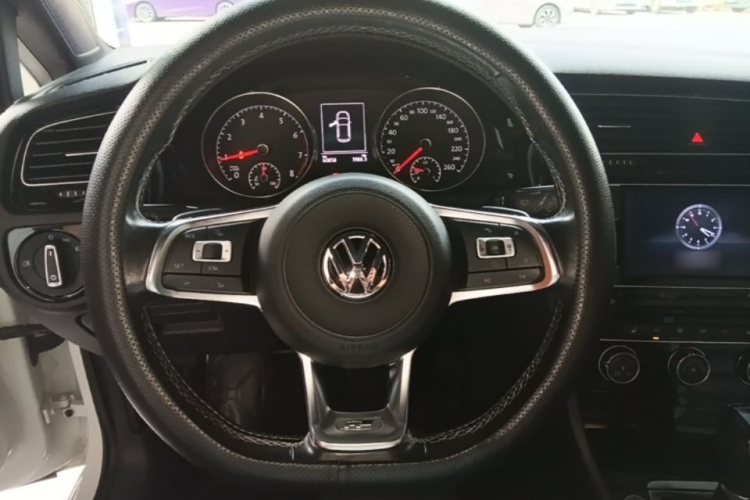 Volkswagen Golf 2018 #11 Volkswagen Golf 2018 car image #11