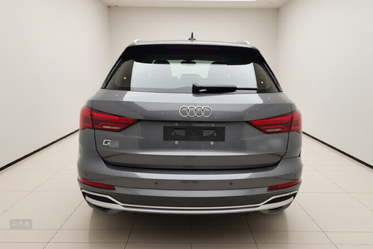Audi Q3 2023 car image #6