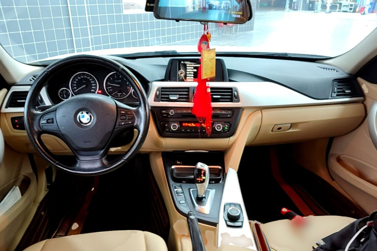 BMW 3 Series 2015 #11 BMW 3 Series 2015 car image #11