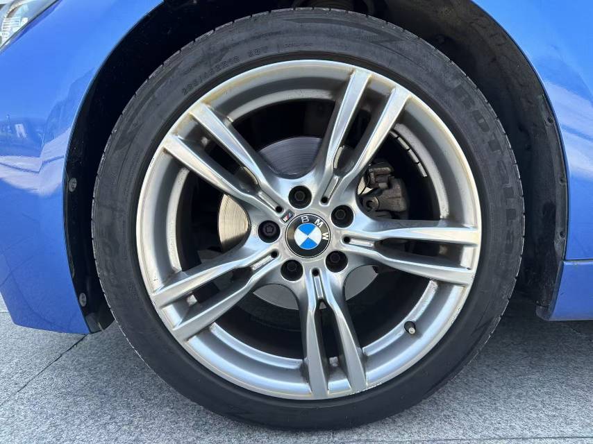 BMW 3 Series 2018 #20 BMW 3 Series 2018 car image #20
