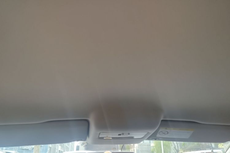 Volkswagen Polo 2016 car image #18