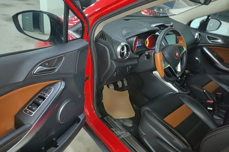 BYD Yuan 2016 car image #16