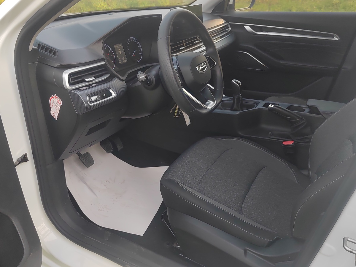 GEELY Emgrand 2023 #7 GEELY Emgrand 2023 car image #7