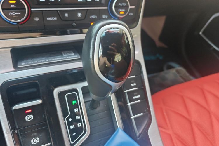 GEELY Emgrand GS 2019 car image #16