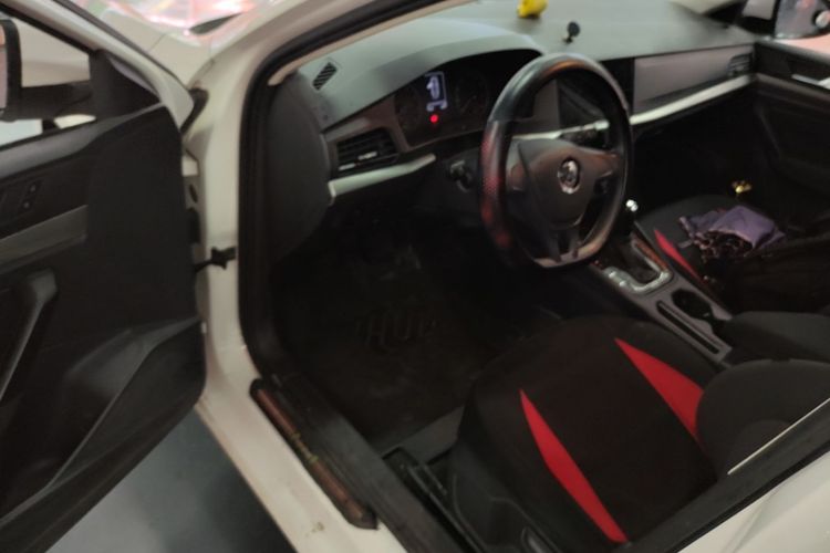 Volkswagen Lavida 2019 #16 Volkswagen Lavida 2019 car image #16