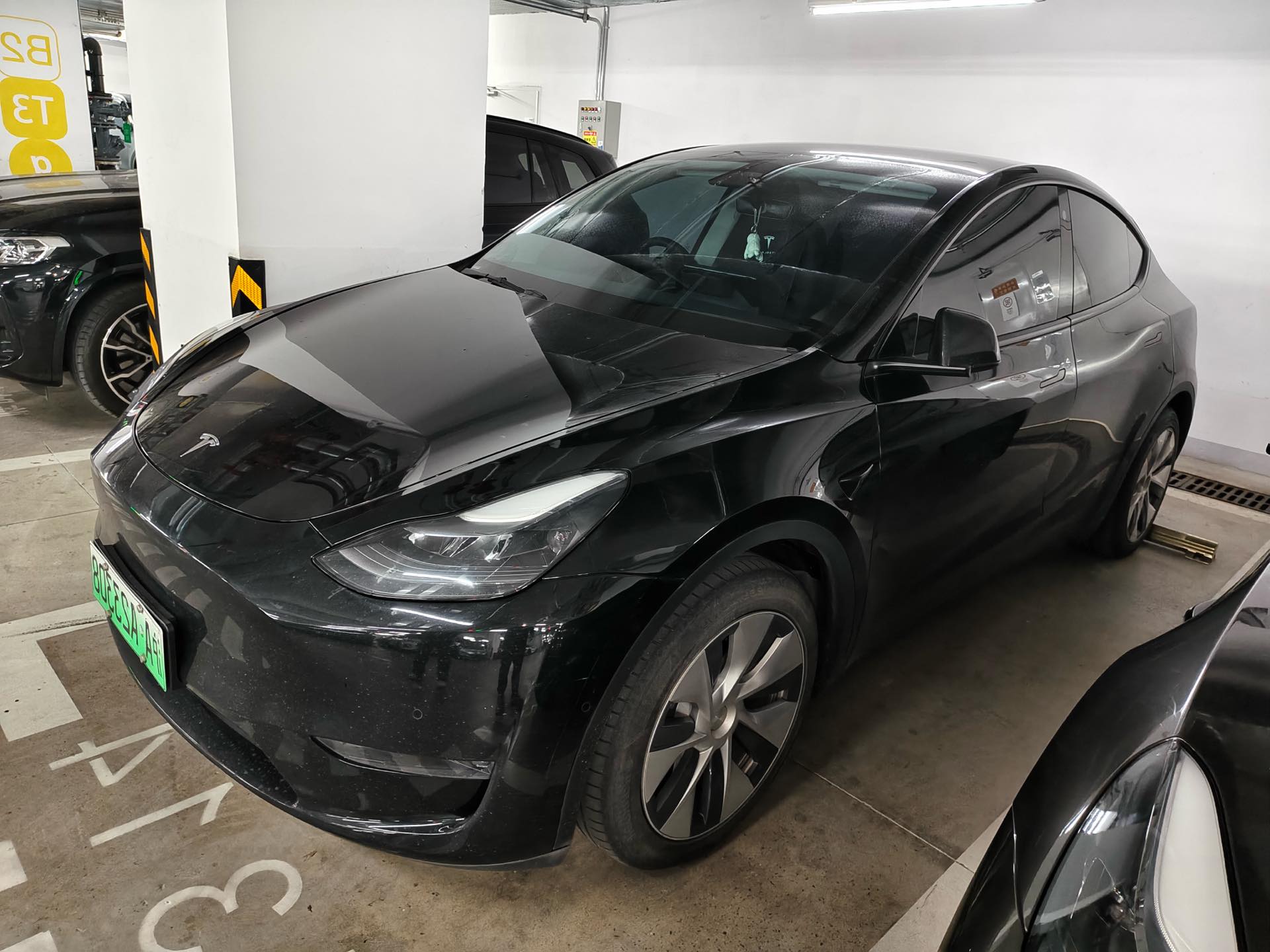 Tesla Model Y 2021 Tesla Model Y 2021 car image