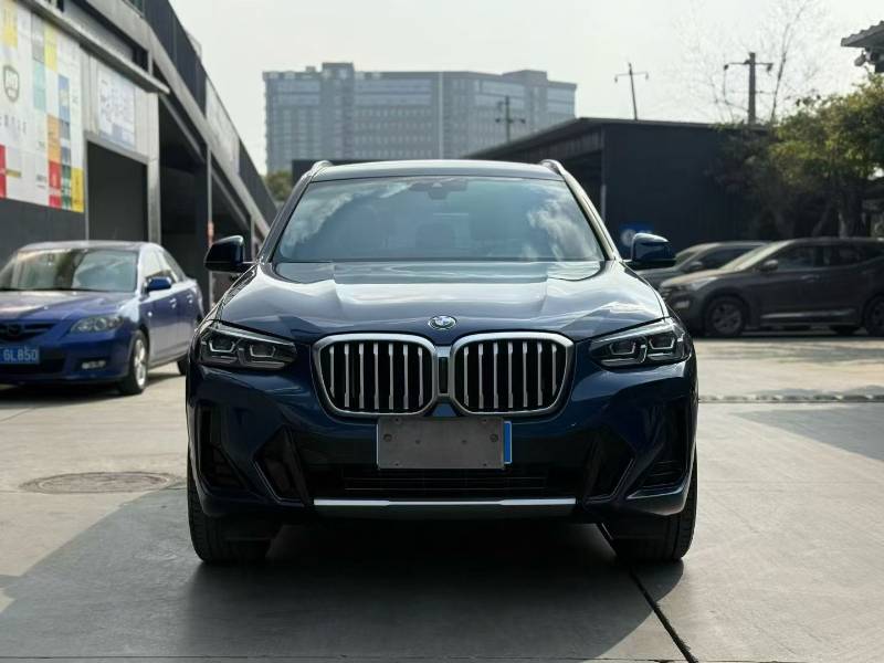 BMW X3 2022 car image #3