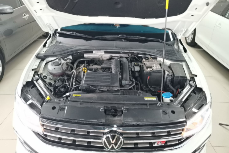 Volkswagen Bora 2024 car image #20