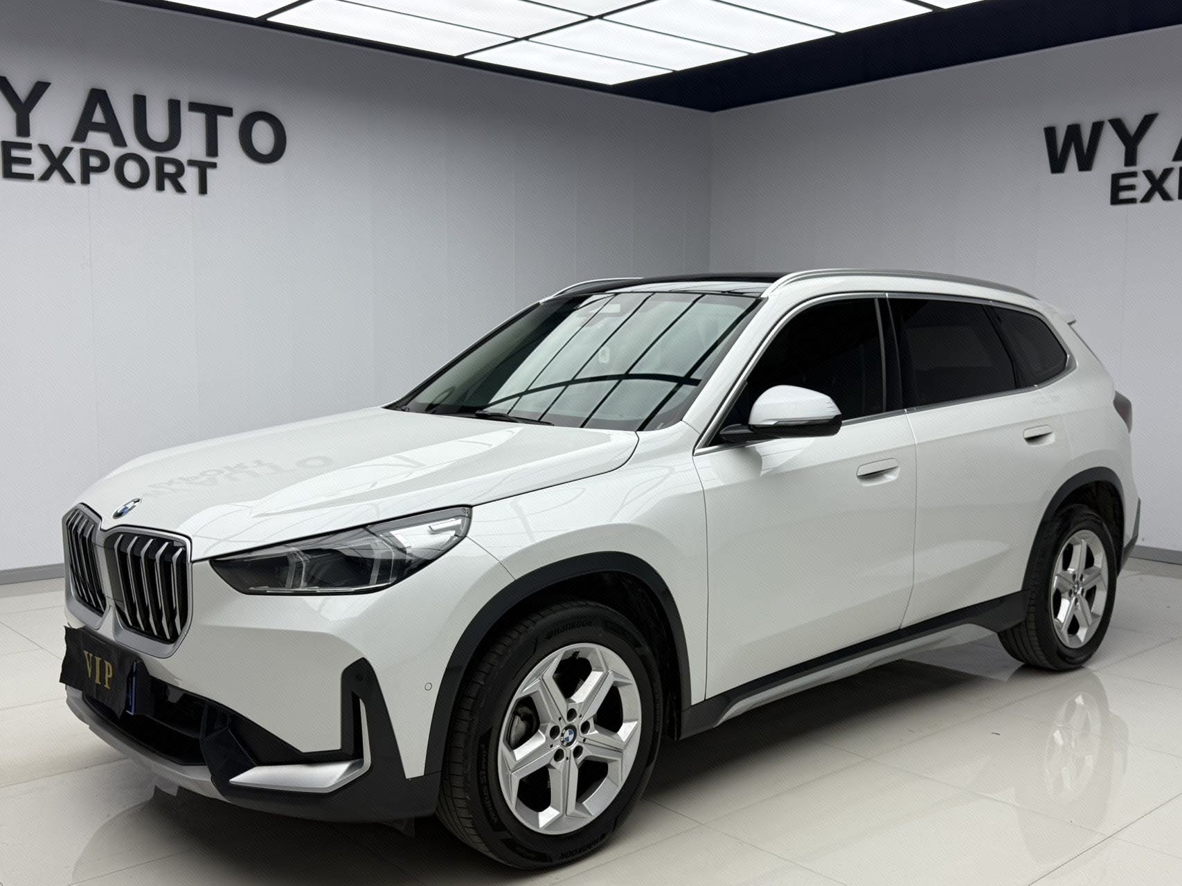 BMW X1 2024 BMW X1 2024 car image
