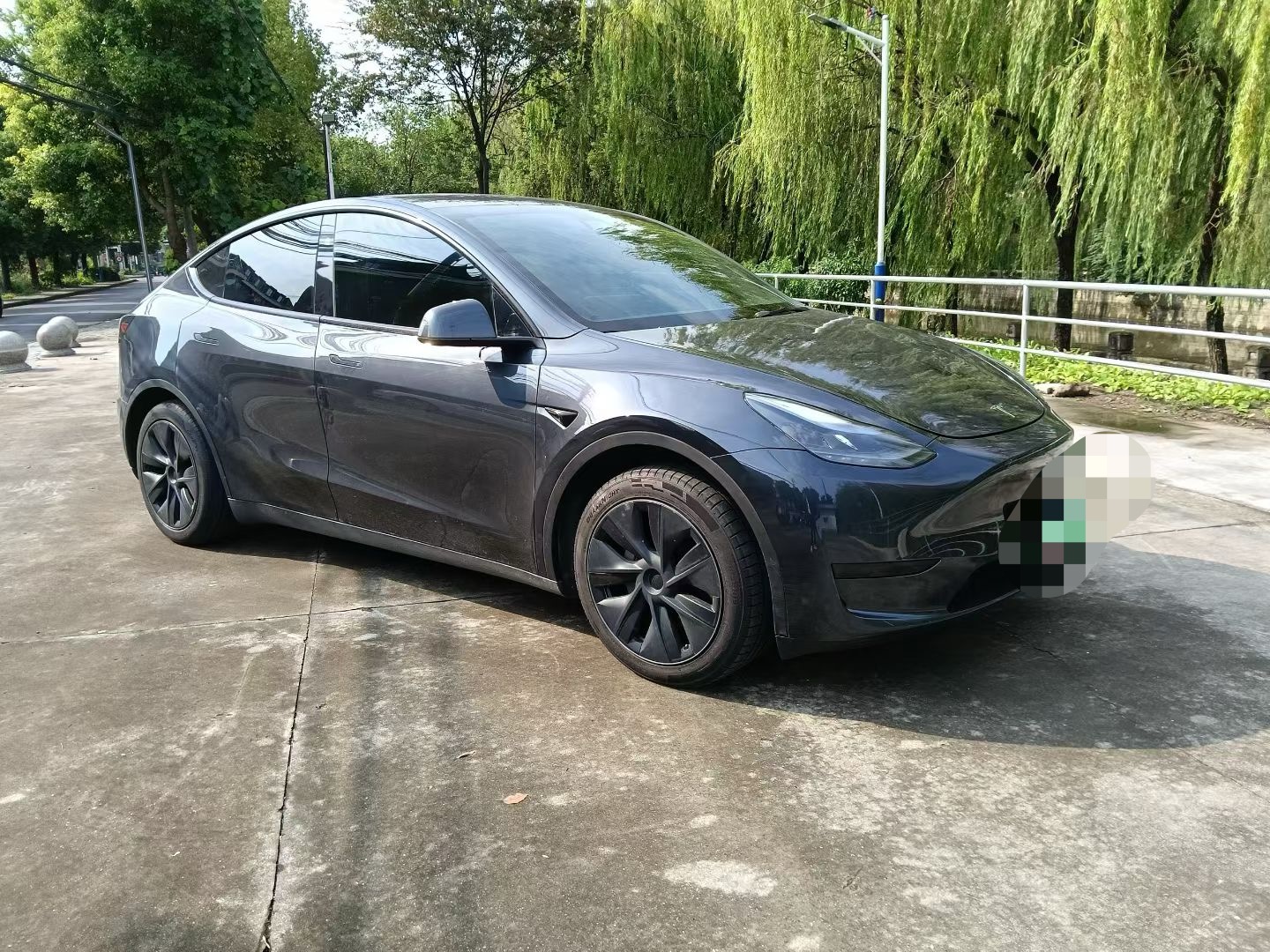 Tesla Model Y 2024 #5 Tesla Model Y 2024 car image #5