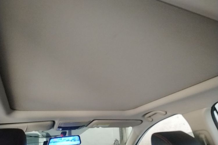 Honda CR-V 2018 immagine di auto #18