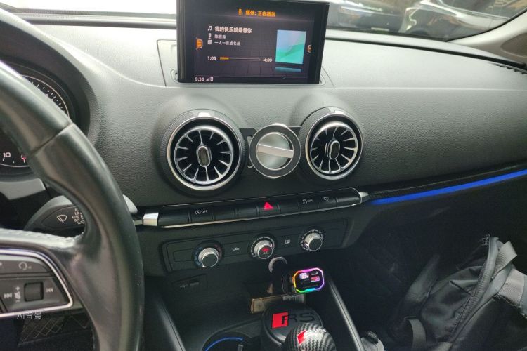 Audi A3 2018 immagine di auto #15