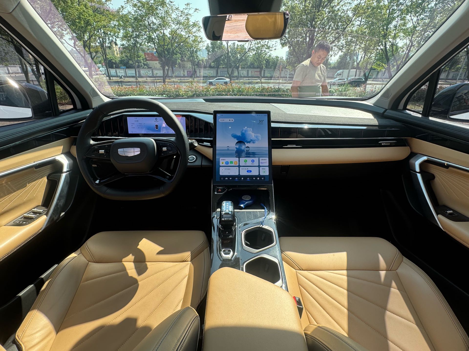 GEELY Boyue L 2022 #5 GEELY Boyue L 2022 car image #5