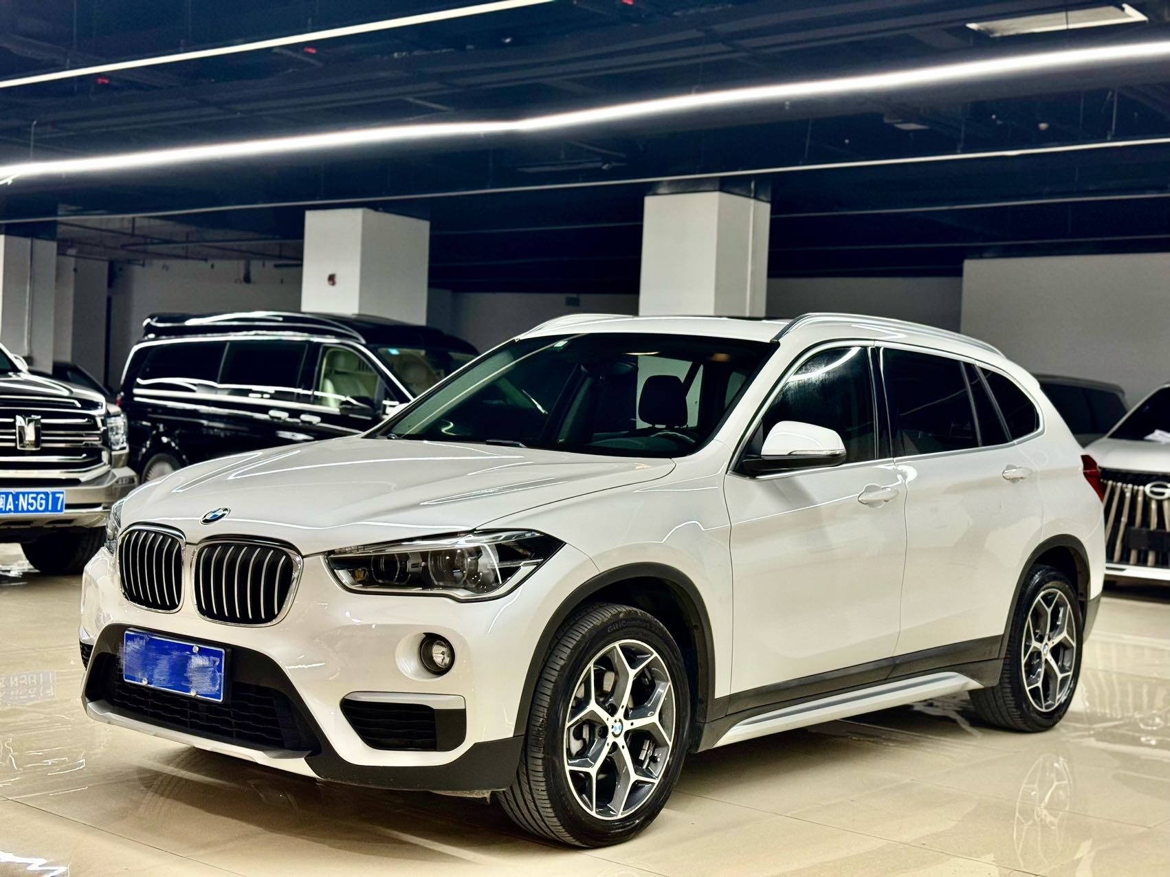 2017 2017 car image