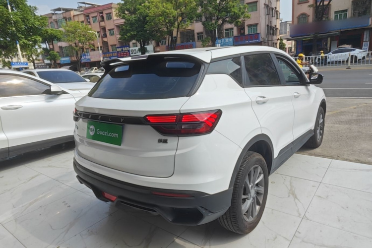 GEELY Coolray 2026 #5 GEELY Coolray 2026 car image #5